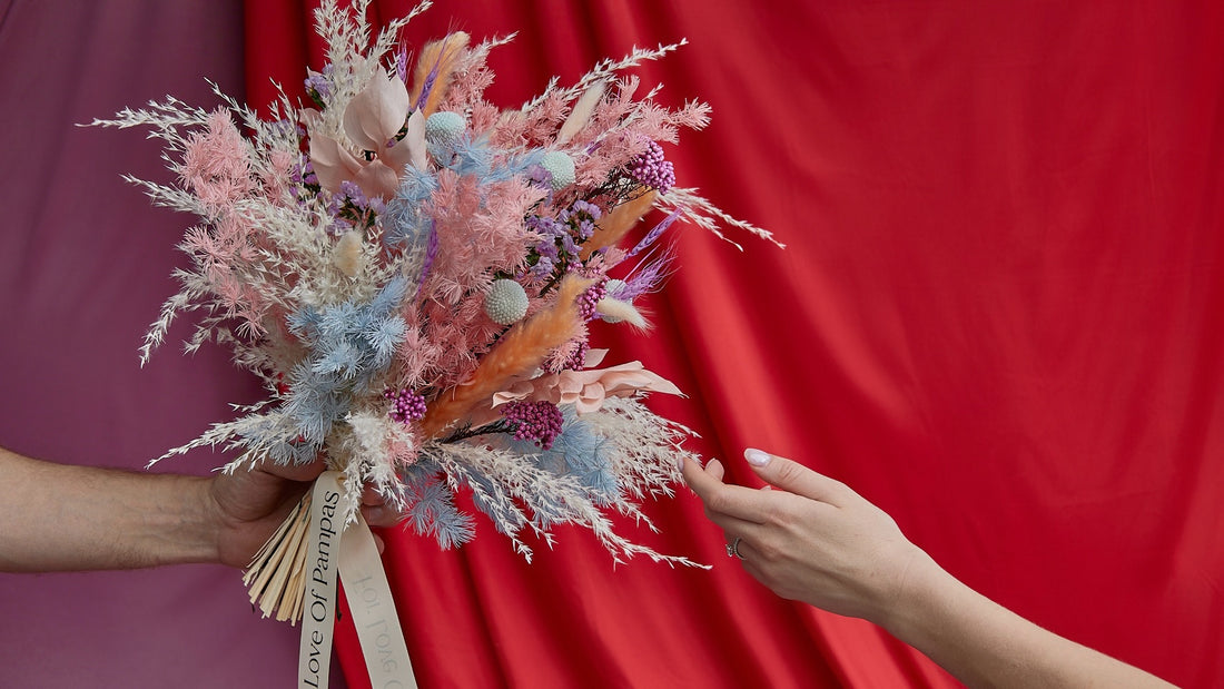 Love that Lasts: Why Choose Dried Florals for Valentine's Day?
