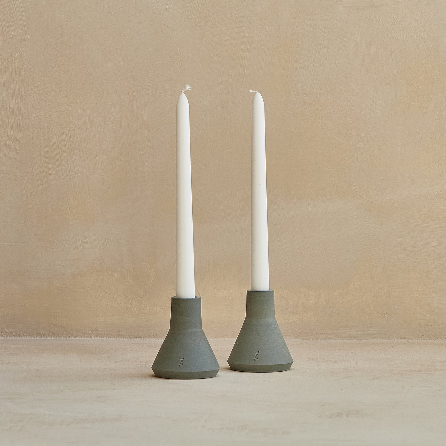 L'Insolence Candle Holder - Forest Green