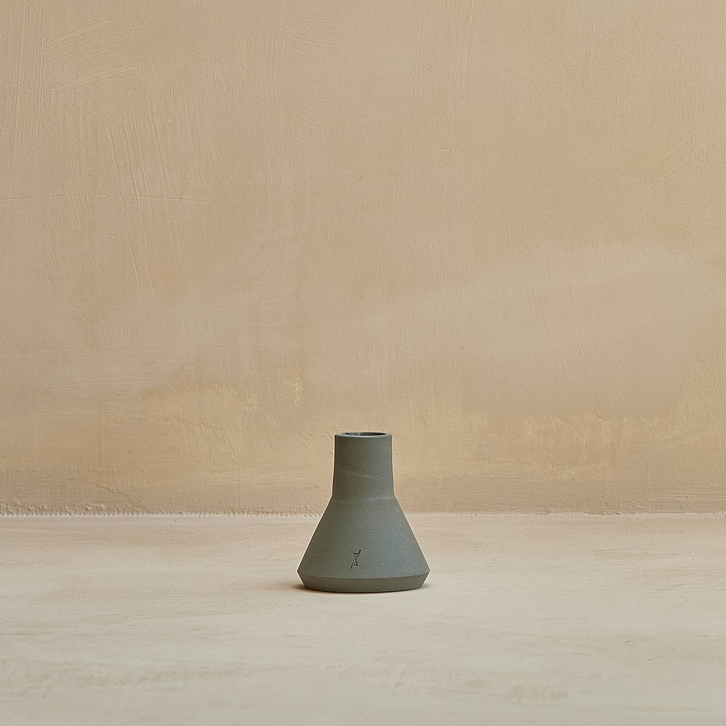 L'Insolence Candle Holder - Forest Green