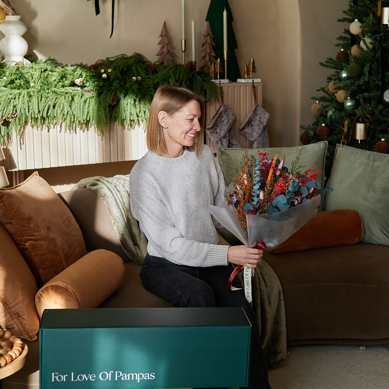 Nova Bouquet with Orb Vase