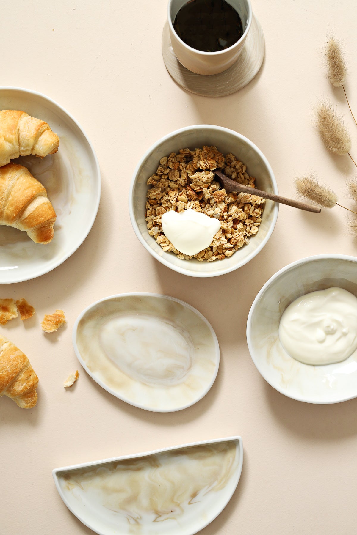 Porcelain Avocado Bowl Sand