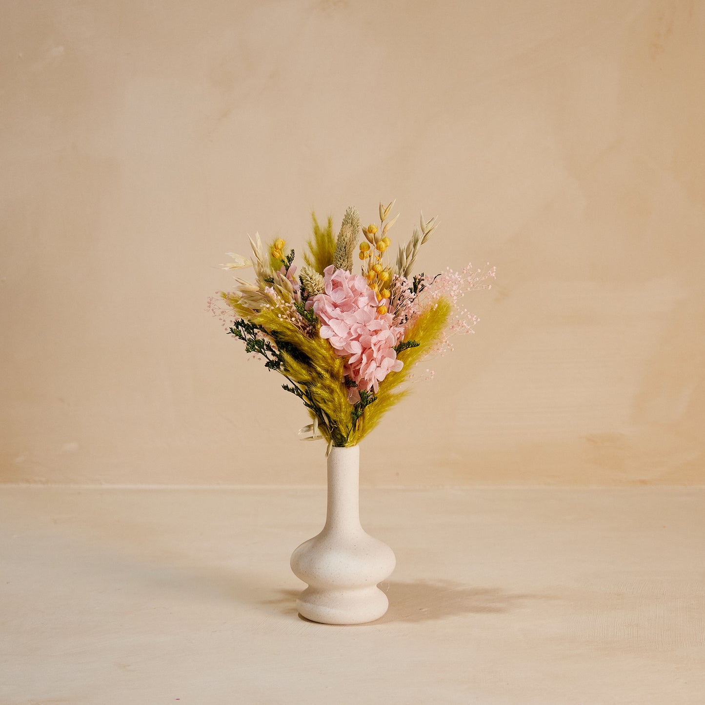 Lumi Petit Bouquet in Vase