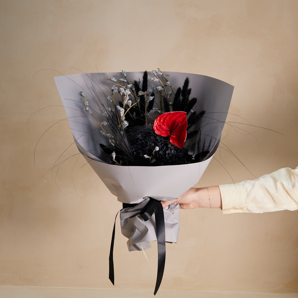 Noir Preserved FLower Bouquet