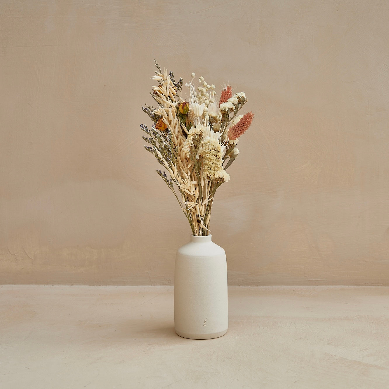 Small Dried Bouquet - Beige