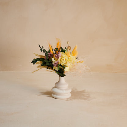 Halo Petit Bouquet in Vase