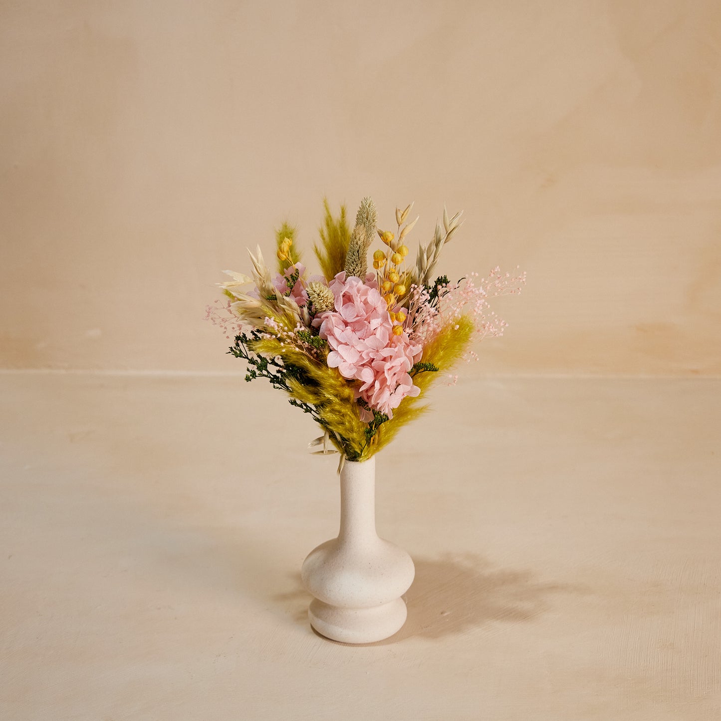 Lumi Petit Bouquet in Vase