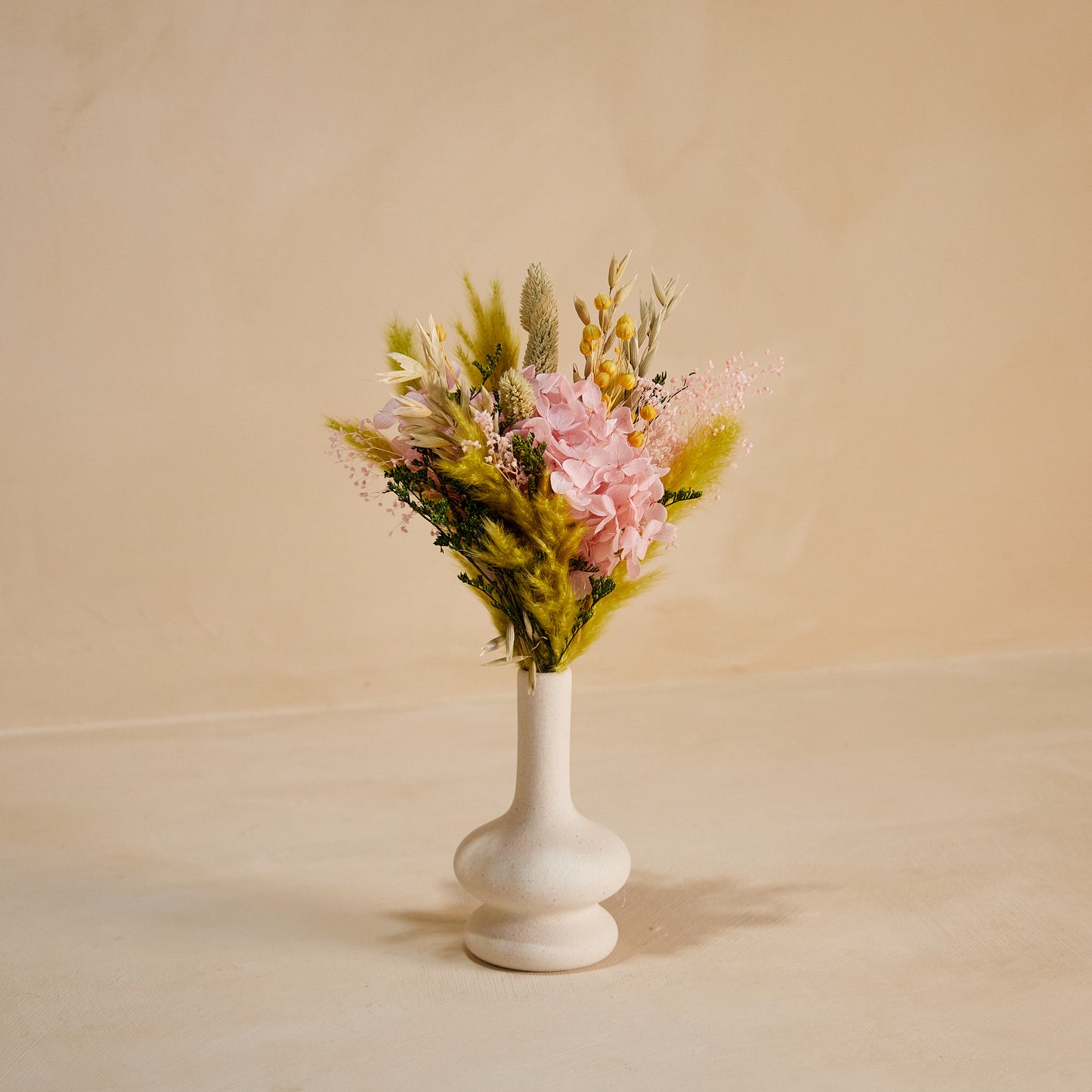 Lumi Petit Bouquet in Vase