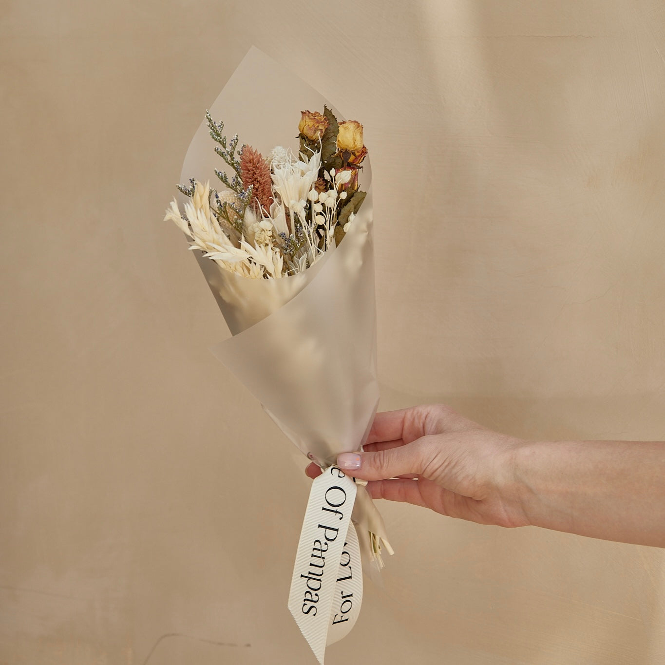 Small Dried Bouquet - Beige