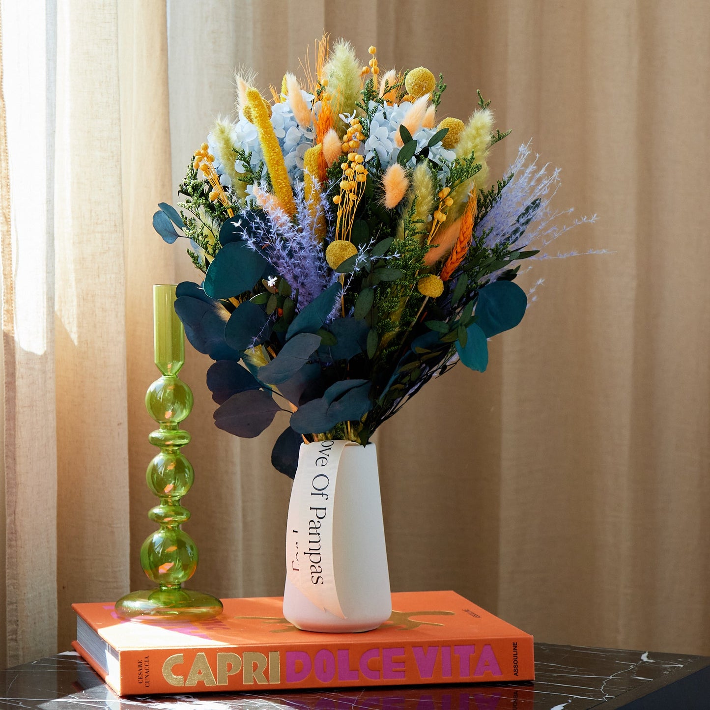 Daphne Bouquet
