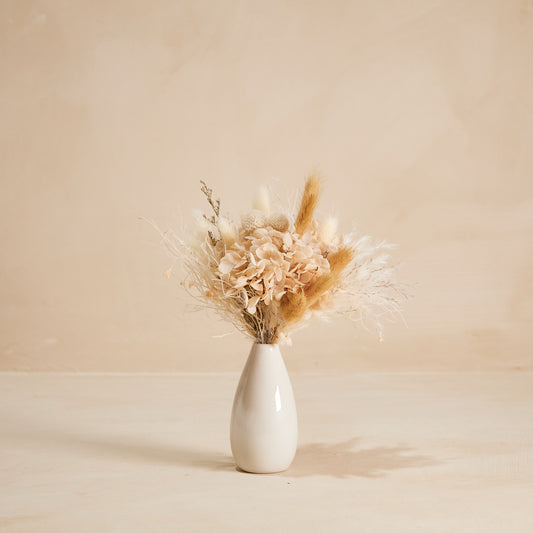Linen Petit Bouquet in Mini Glazed Vase