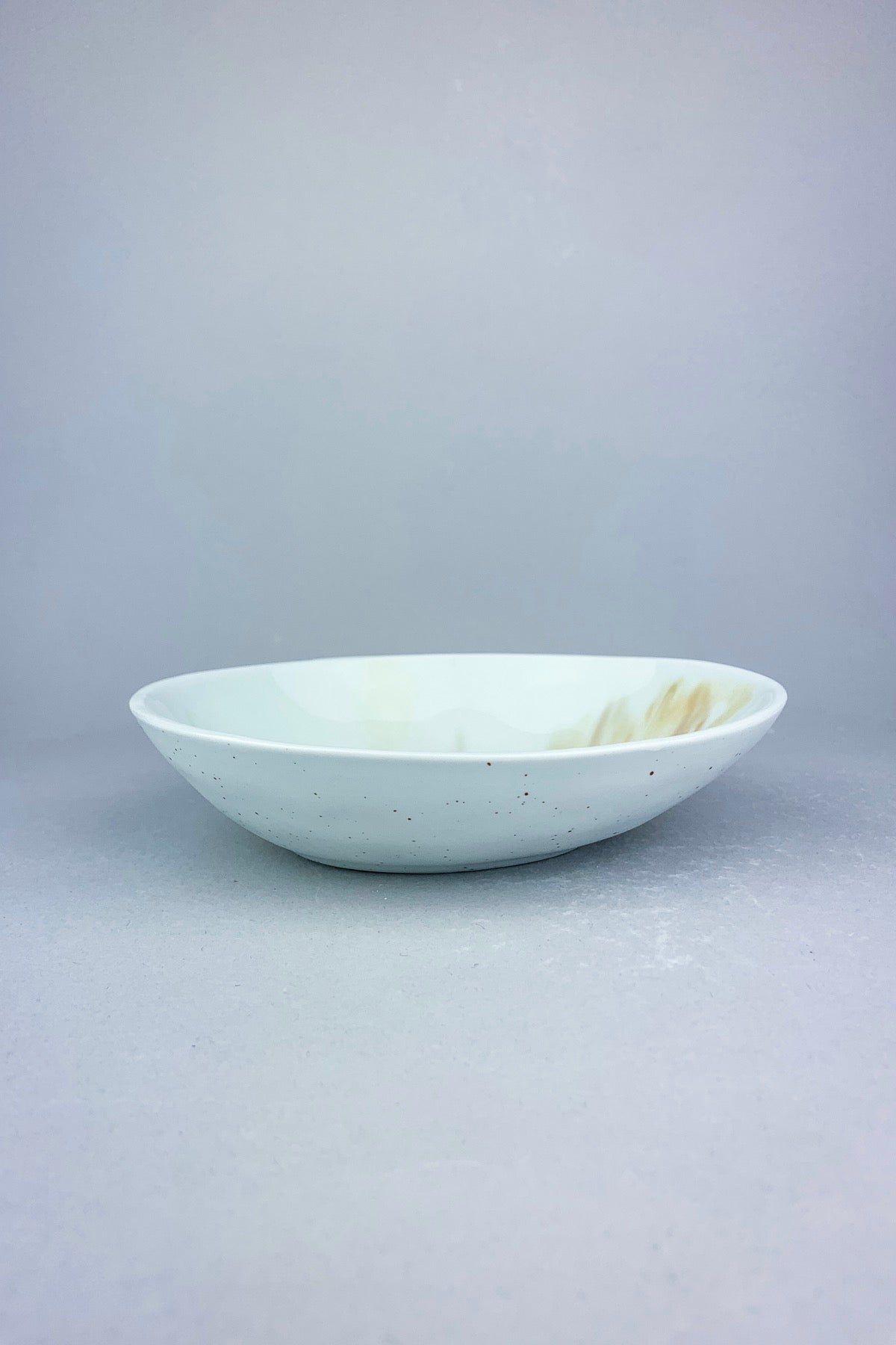 Porcelain Avocado Bowl Sand